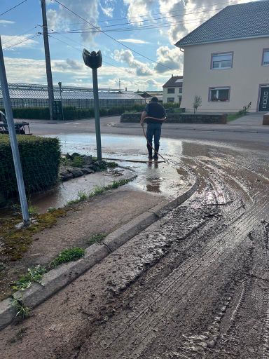 Nettoyage post-inondations